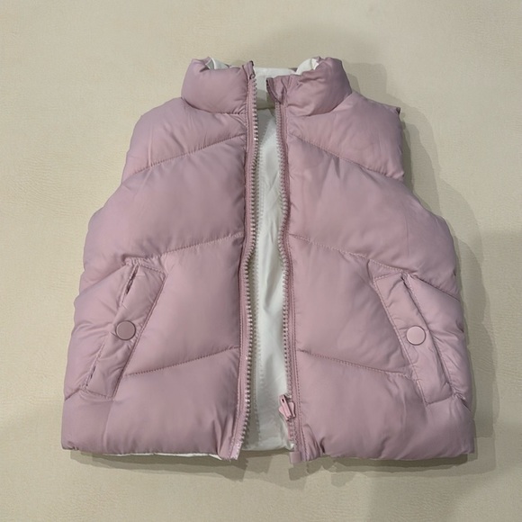 Baby girl reversible quilted vest white pink 9-18 months - Picture 1 of 2